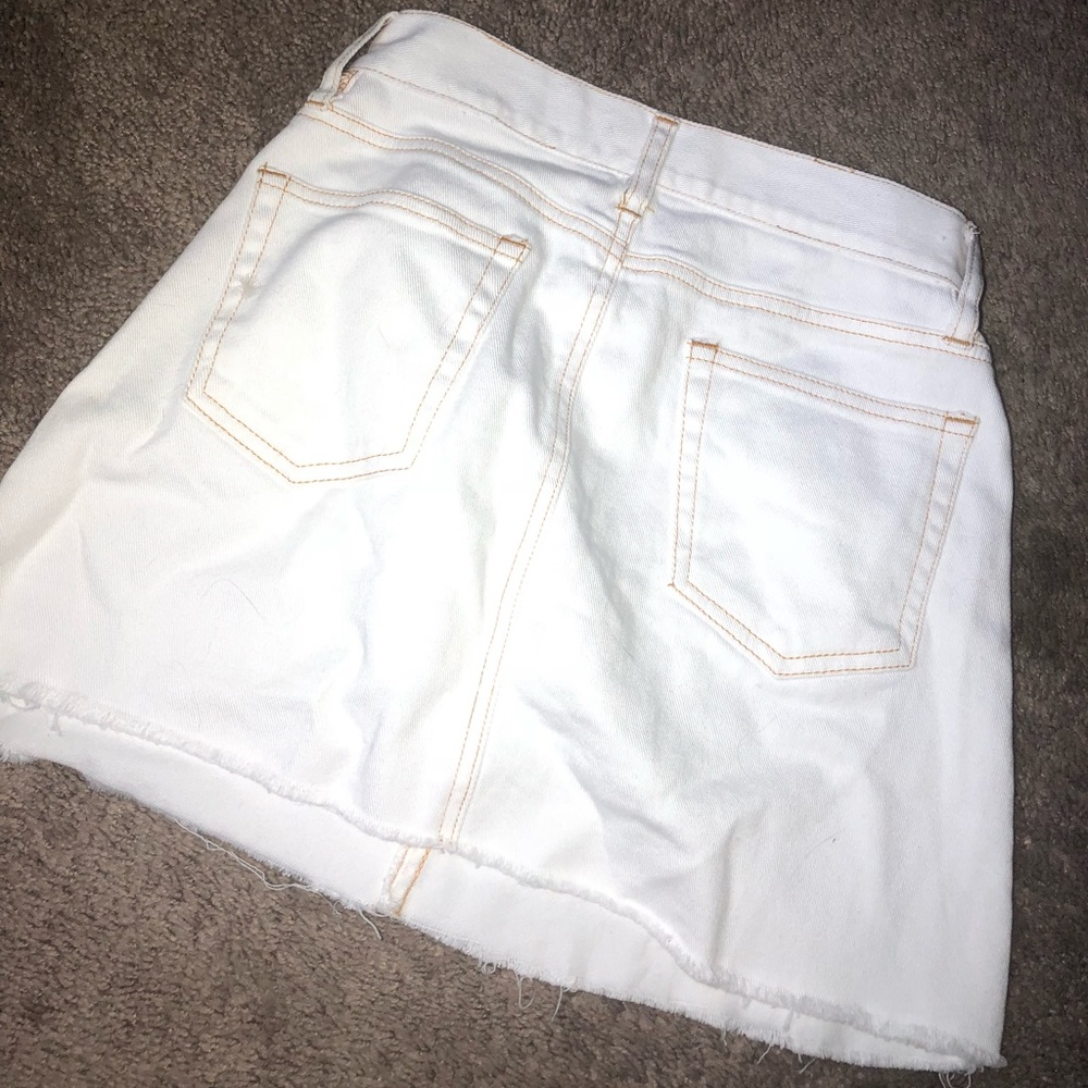 Brandy Melville Jean Skirt - Picture 2 of 3